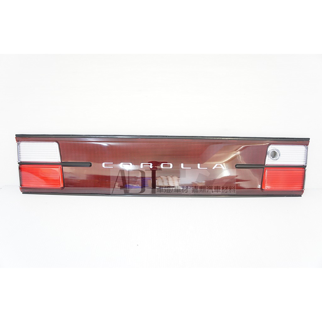 K.A.M. 豐田 COROLLA 93-97 AE100 AE101 日規紅白晶鑽尾燈含線組+後飾板 一套