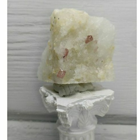 緬甸紅尖晶石共生水晶 原石 原礦 44g