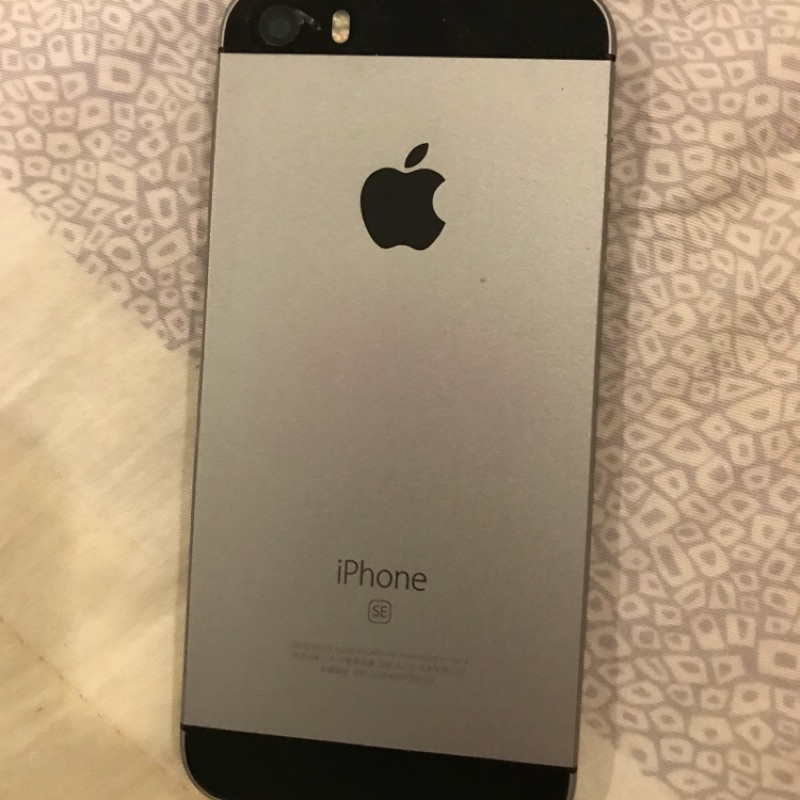 iPhone se 128g