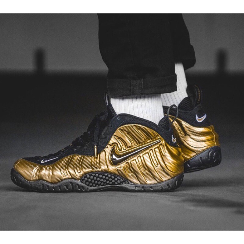 nike foamposite pro metallic gold