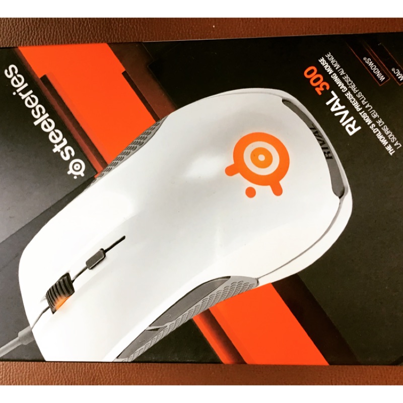 SteelSeries RIVAL 300 光學滑鼠白