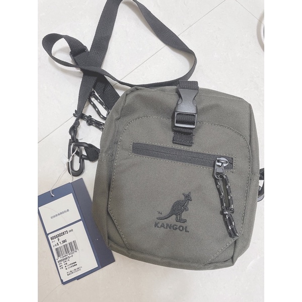 全新二手 kangol 軍綠小行星方包 官網購入
