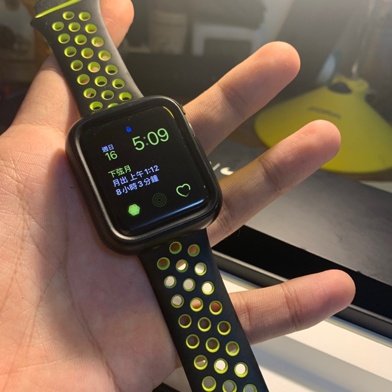 Apple Watch 2 nike版 42mm（歡迎議價）