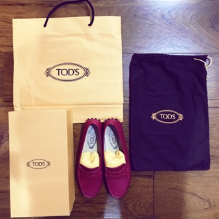 （（降價）） Tod’s 豆豆鞋 桃紅 size37 義大利帶回