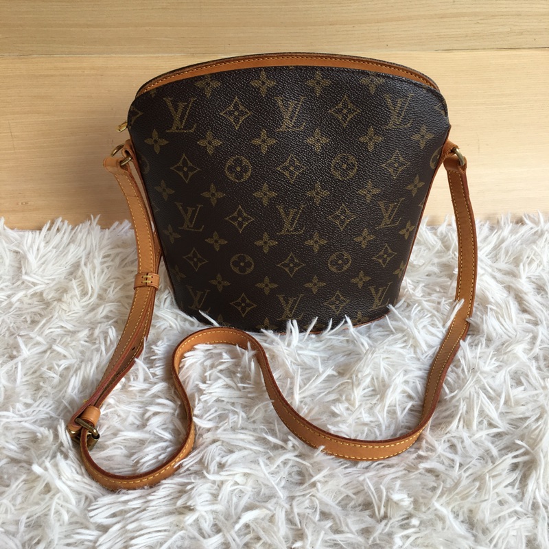 LV Vintage 絕版經典花紋扇貝包