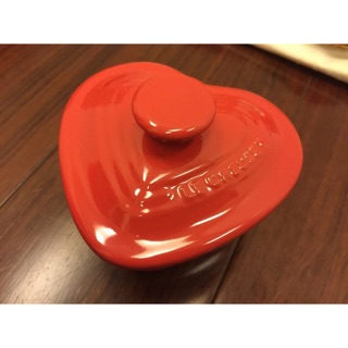 全新現貨Le Creuset 瓷器愛心烤盅150ML/14cm花朵淺盤-紅色