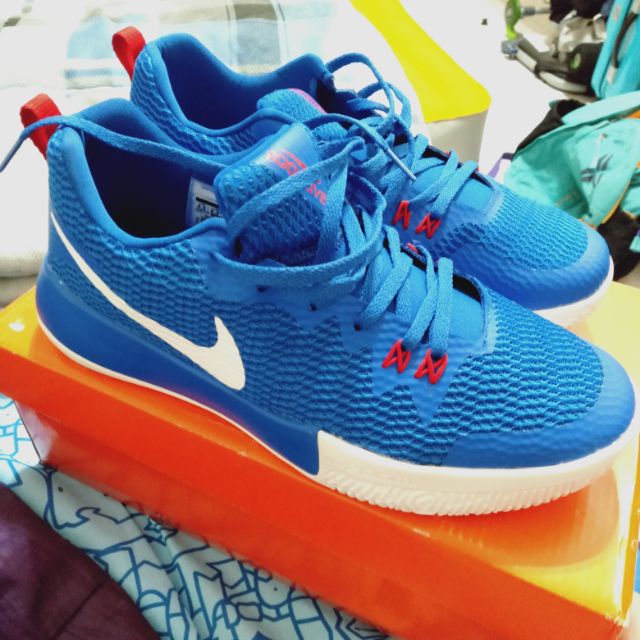 NIKE ZOOM LIVE II EP