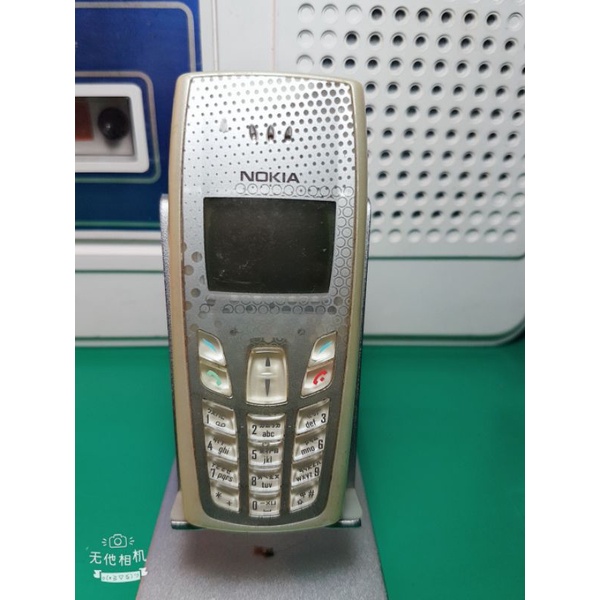 二手懷舊商品當零件賣nokia 3610手機，功能不明不保固不退換，無任何配件，無電池無充電器，保證有磨損氧化掉漆