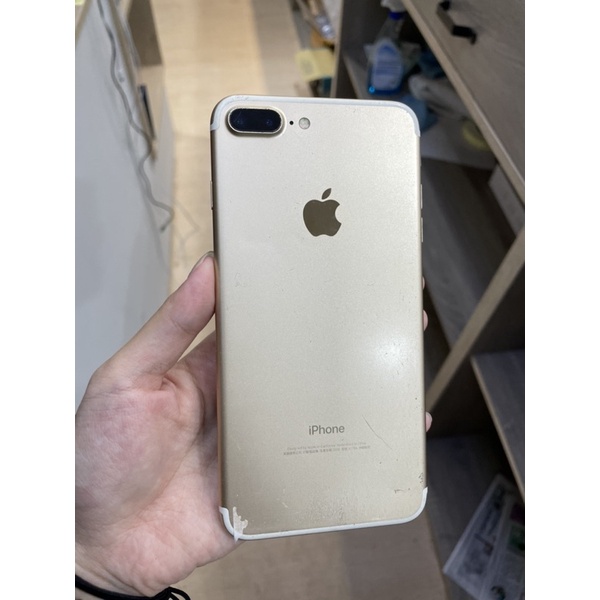 二手機iphone7plus32g金色外觀有傷電池100%