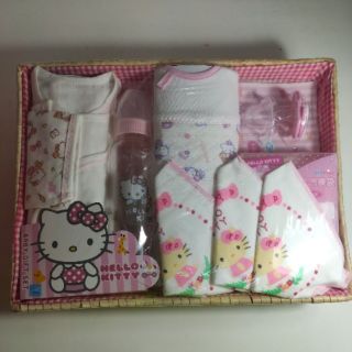 Hello Kitty凱蒂貓 金鑽奶瓶 新生兒彌月禮 嬰兒用品組