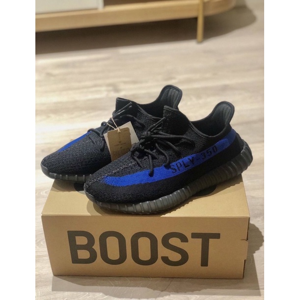 二手出售-9成新 YEEZY BOOST 350 黑藍