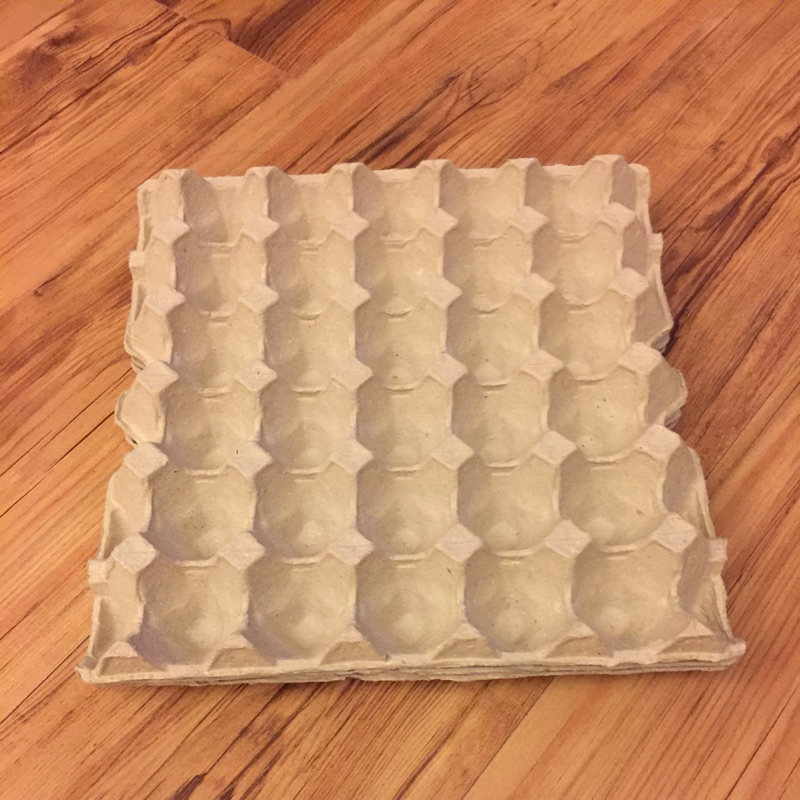 紙蛋盒(9成新）