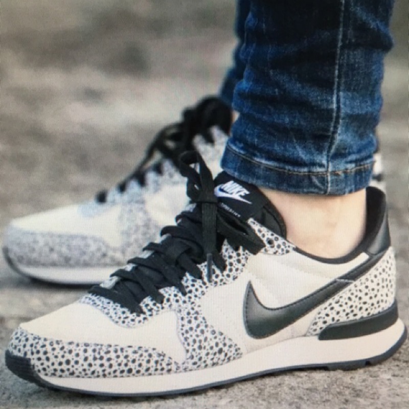 nike internationalist high top