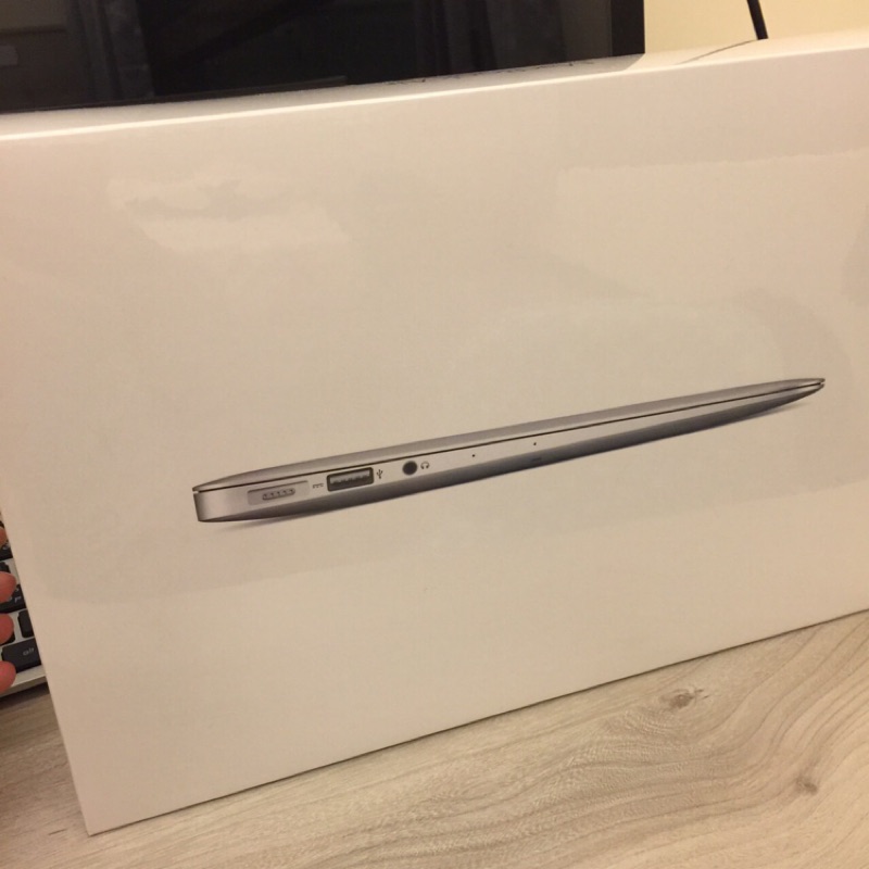 Apple MacBook Air 128G 4G 全新未拆