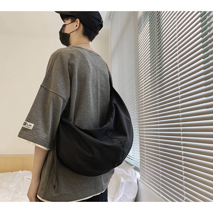 P10133 韓國直送 送子鳥 防水尼龍 餃子包 水餃包 斜背包 側背包 肩背包 特價399元