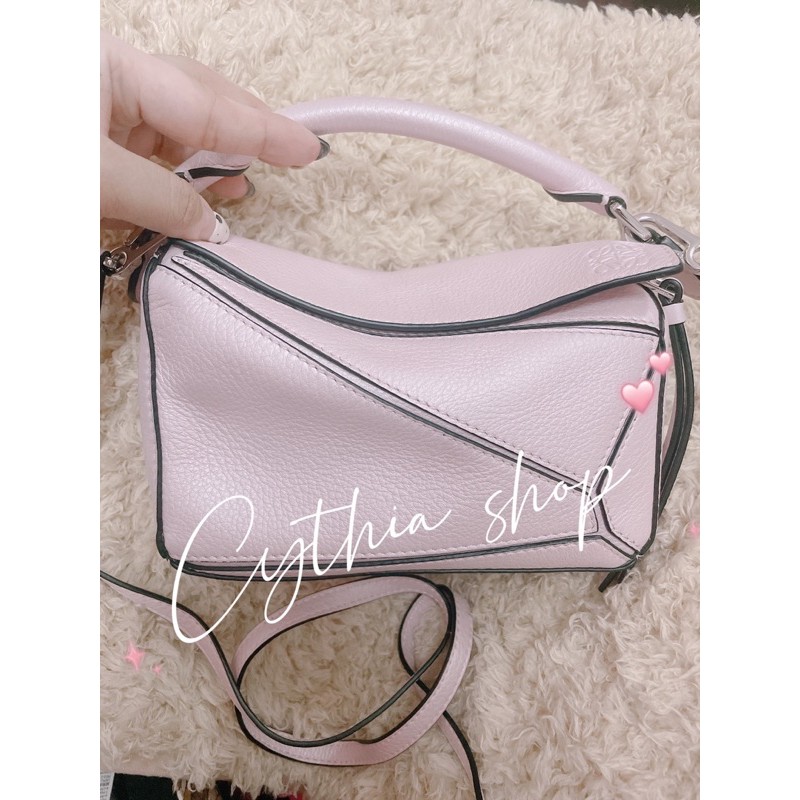 實拍正品電商購入loewe Puzzle Mini Bag手提小牛皮斜背包氣質幾何拼接裸粉珠光粉 蝦皮購物