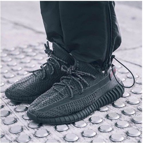 black static yeezy 350