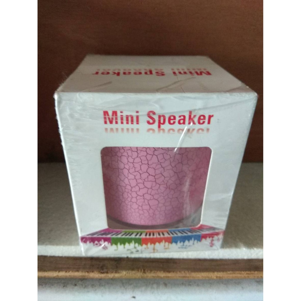 只有一顆 LED 多功能藍芽喇叭 Mini Speaker A8 音質超讚 超便宜 粉紅色