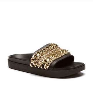 KENDALL + KYLIE Shiloh