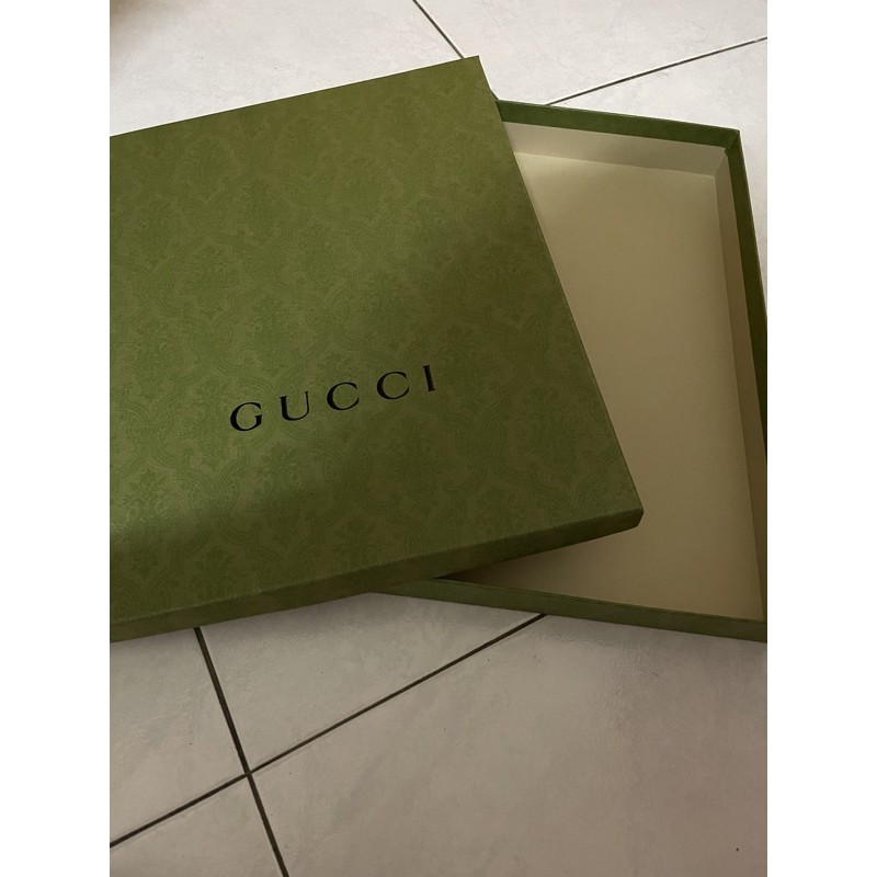 專櫃正品 精品盒 Gucci 2023秋冬上衣盒子 抹茶綠 附同款綁帶