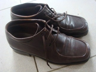 ~~櫻花雨~~BALLY 羊皮 咖啡色 真皮軟質短23.5號 2500元含郵出清 下標前提問