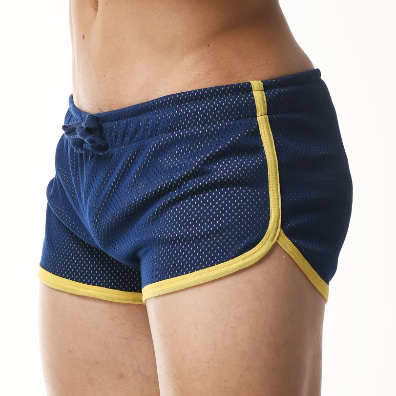 eXPONENT 放肆奔跑 吸濕排汗三分運動短褲 (深藍色) H55L0220