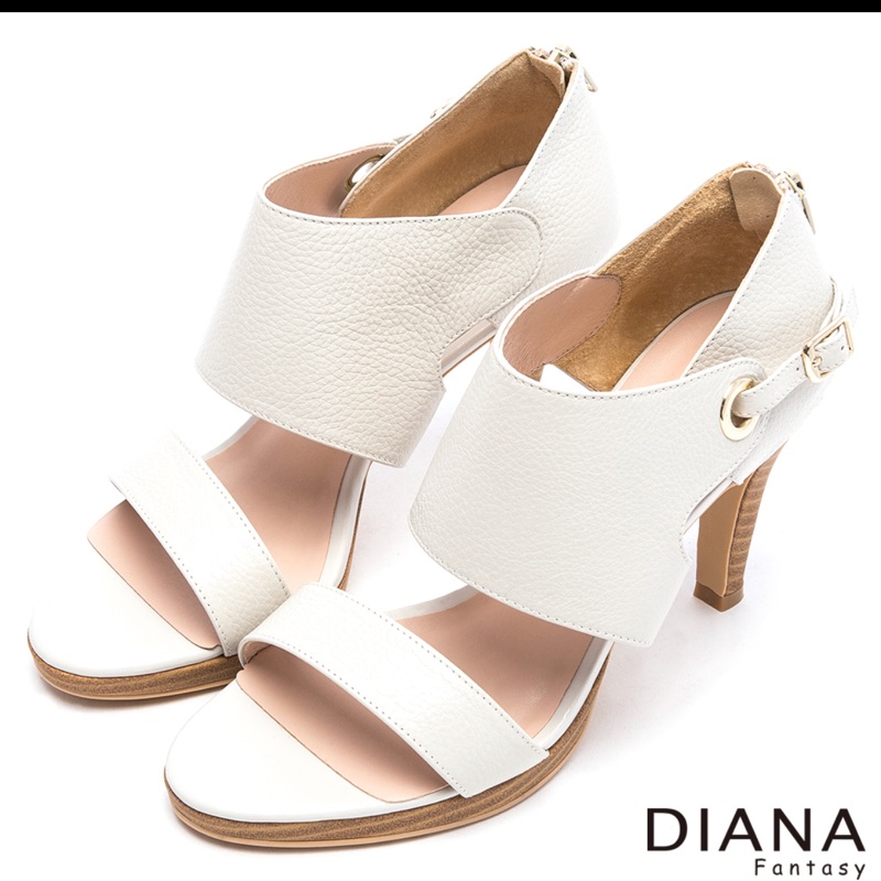 Diana戴安娜真皮涼鞋-23號全新