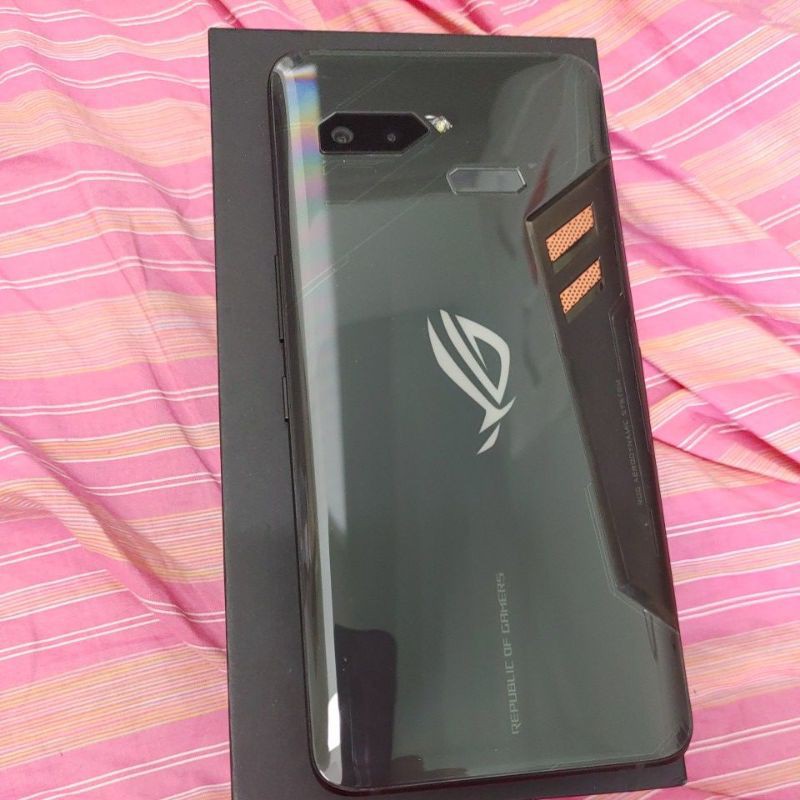 二手ASUS ROG Phone ZS600KL 512GB功能正常高通845