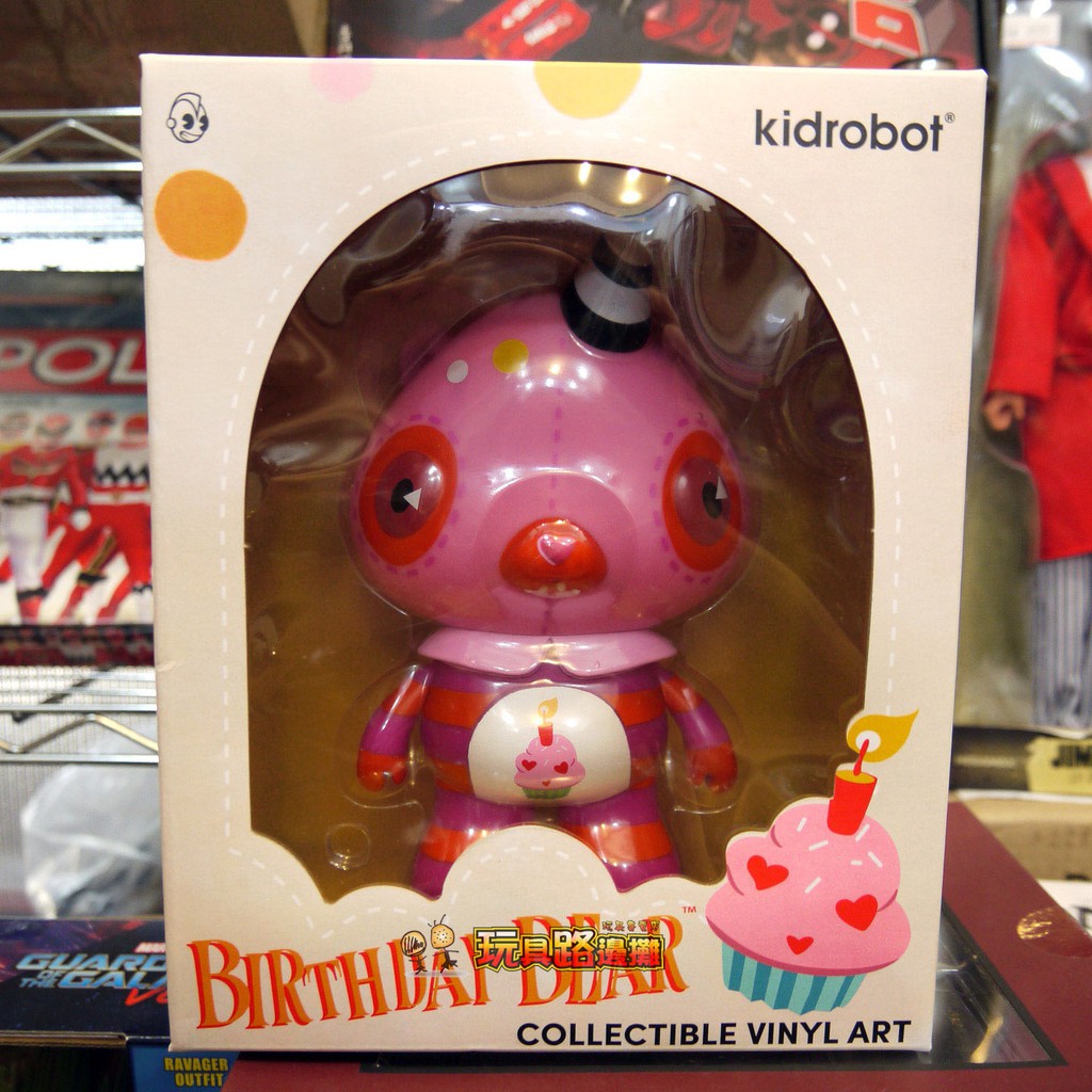 {玩具路邊攤} KidRobot Care Bears 彩虹熊 生日熊 Birthday Kathie Olivas