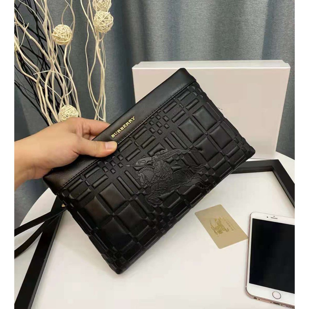 男burberry 手拿包 Ptt Dcard討論與高評價商品 21年8月 飛比價格