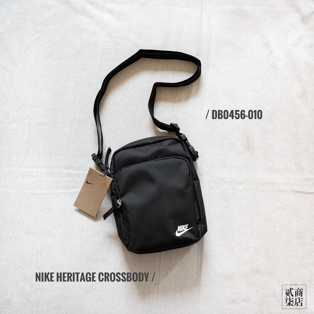 貳柒商店) Nike Heritage 黑色 斜背包 側背包 小方包 經典 基本款 DB0456-010