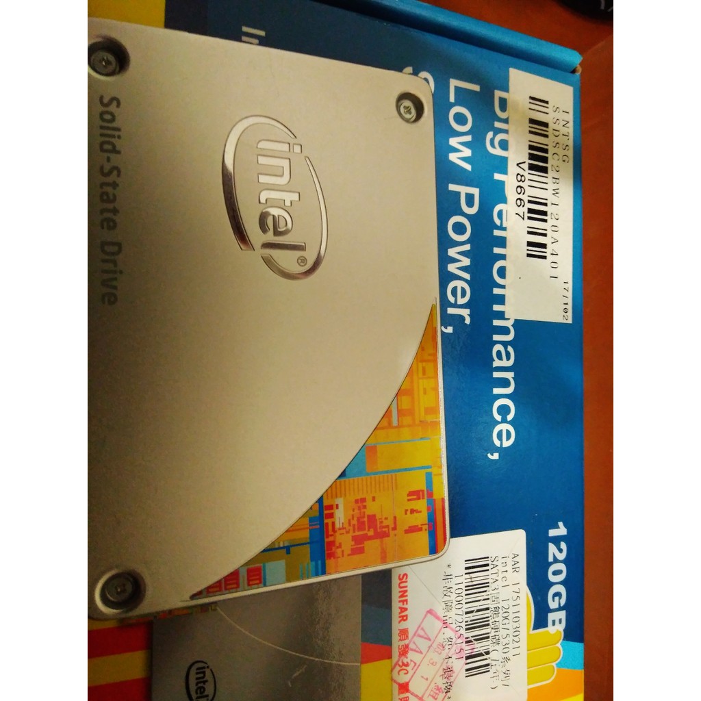 Intel SSD 530 系列 120G 120GB (20 nm MLC ,3000 PE cycles) 保固中.