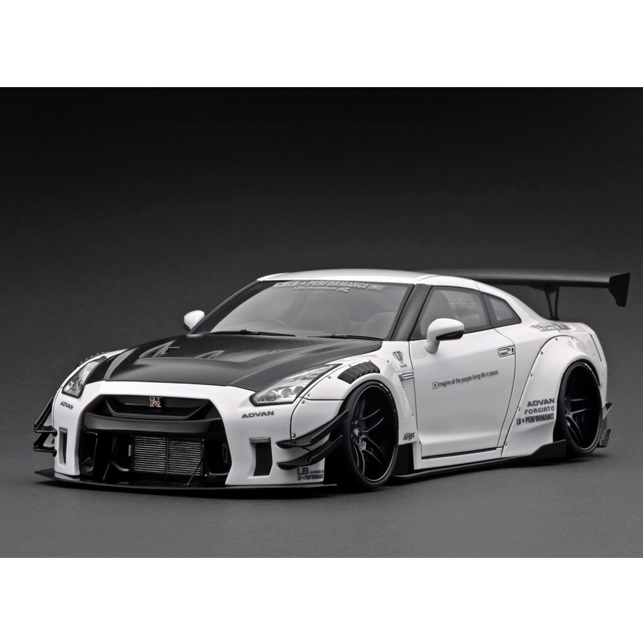 Modellino IG Models 1/18 Nissan GT-R R35 LB-Works Tipo 2 (Nero/Rosso Advan) - IG2345