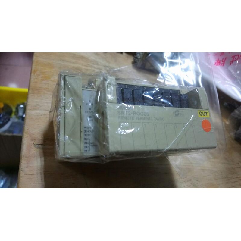 OMRON 遠端I/O端子（搭載繼電器型）SRT2-ROC08 ( d2)