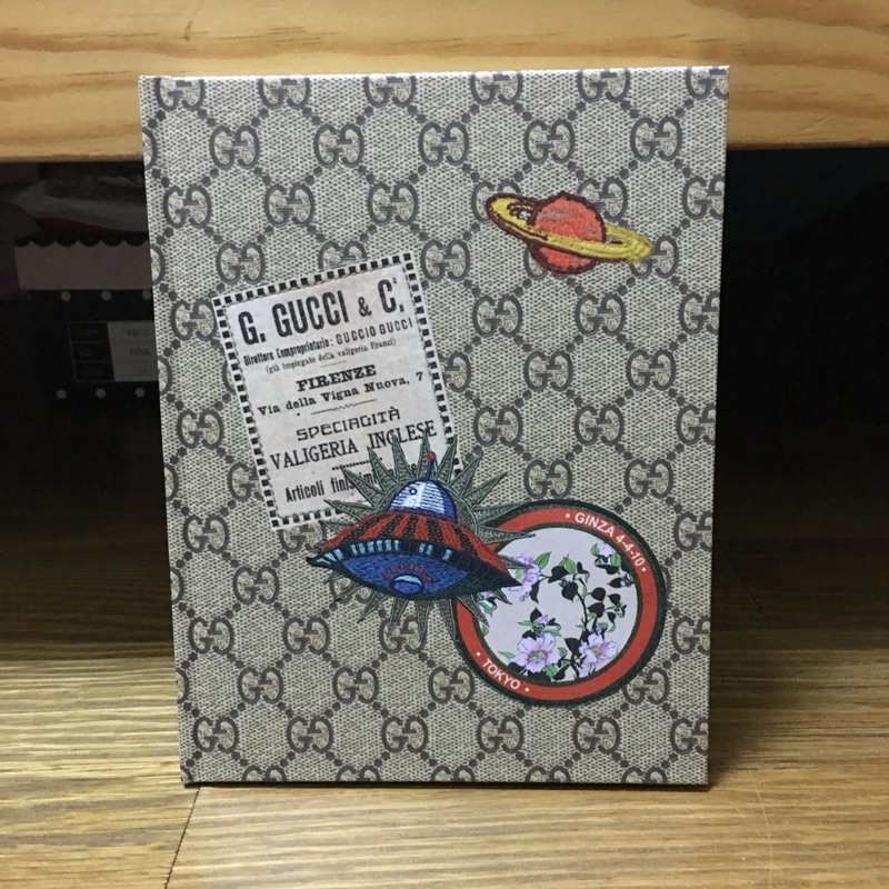 日雜Oggi 2017年11月號附贈限量筆記本《My Gucci Book》