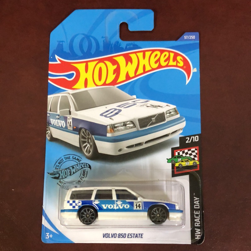 hot wheels volvo