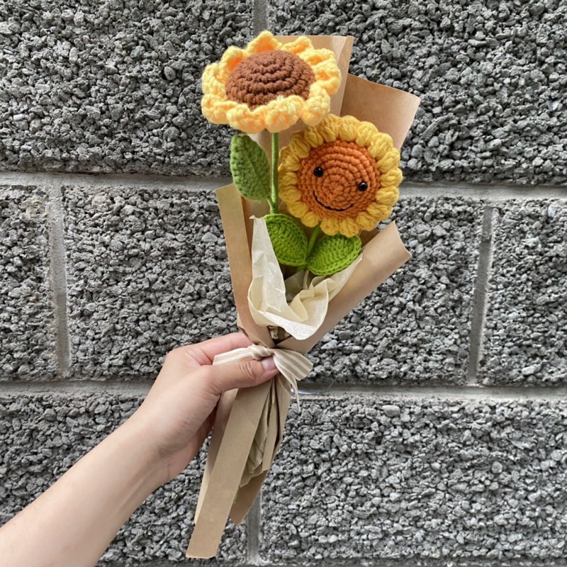 Queeny Kimi 小太陽 買三送一畢業花束向日葵編織花款 蝦皮購物