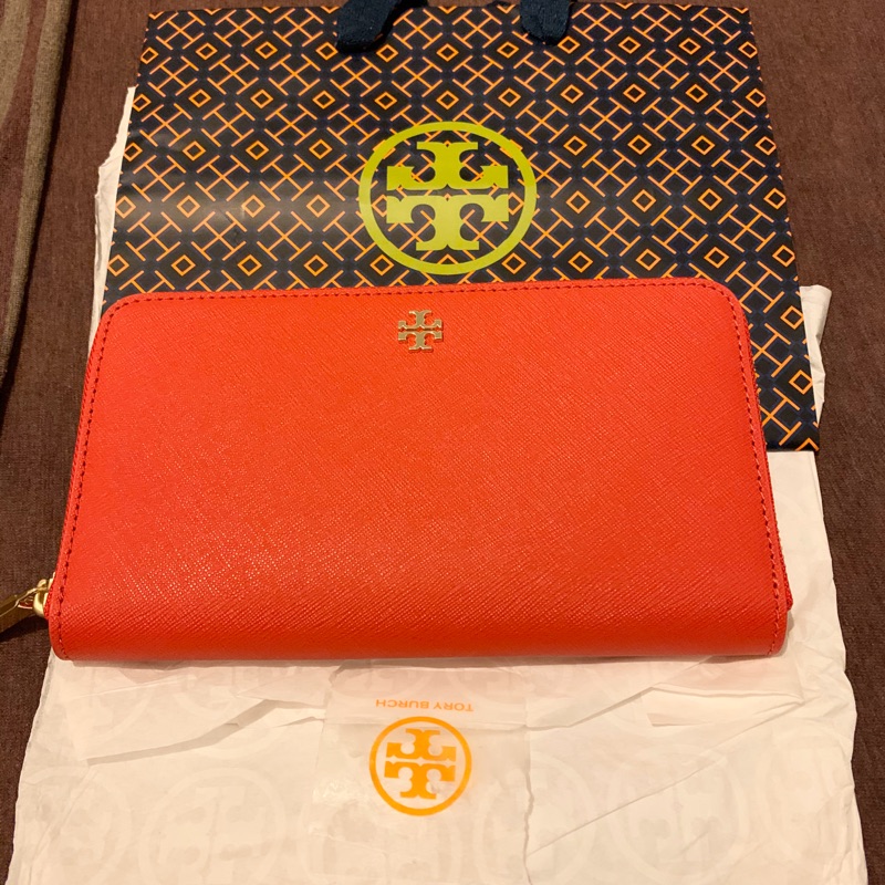 Tory Burch TB 十字紋防刮牛皮拉鏈長夾（全新）