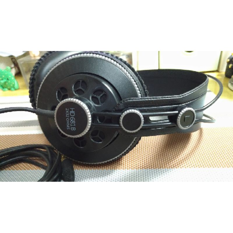 (近全新)Superlux 舒伯樂 HD681B 半開放式專業監聽耳罩式耳機