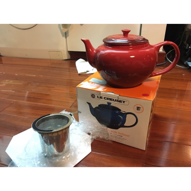 Le Creuset  LC 陶瓷 茶壺 含不銹鋼 濾茶器  泡茶 1.3L 櫻桃紅 含盒 現貨 全新