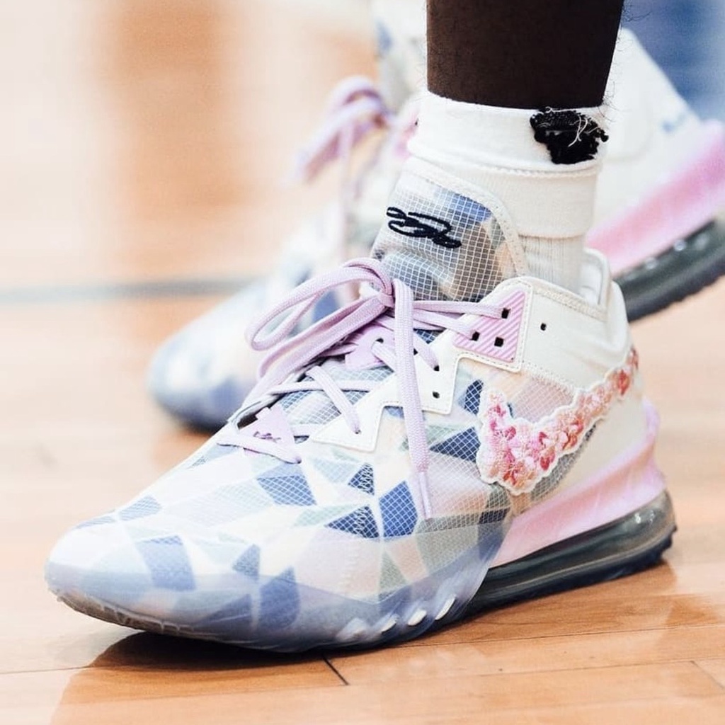 柯拔 atmos x Nike LeBron 18 Low EP Sakura CV7564-101 櫻花 LBJ18