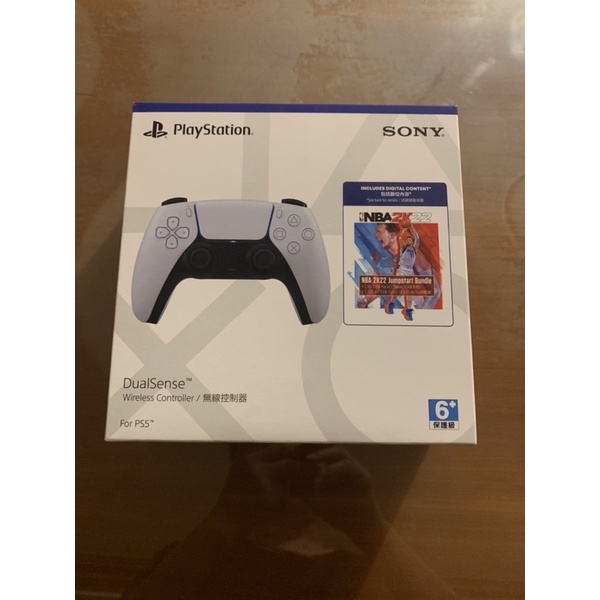 PS5 DualSense控制器 + NBA 2K22 Jumpstart 全新未拆