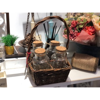 *黑頭小羊雜貨小舖*日本帶回zakka~鄉村風格雜貨~藤編提籃軟木塞玻璃瓶4入收納置物盒/軟木塞玻璃瓶收納籃