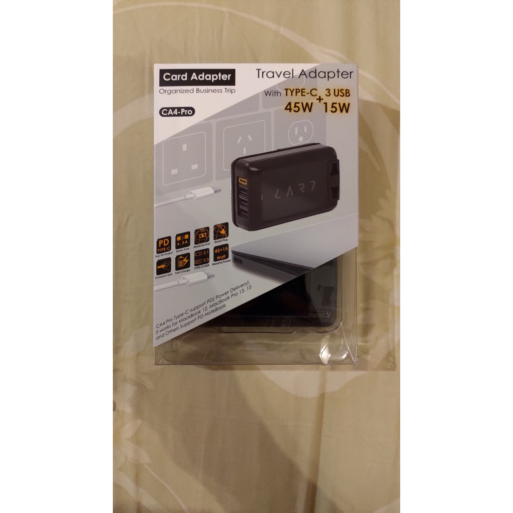 【CARD】1 Type-C 3 USB 1 AC 萬國插座 MOGICS CA4-Pro