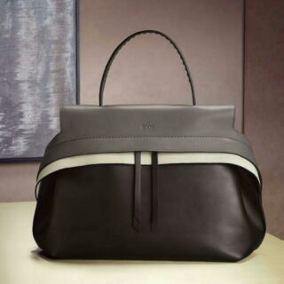 (以售出)全新Tod's Wave bag 摺耳包