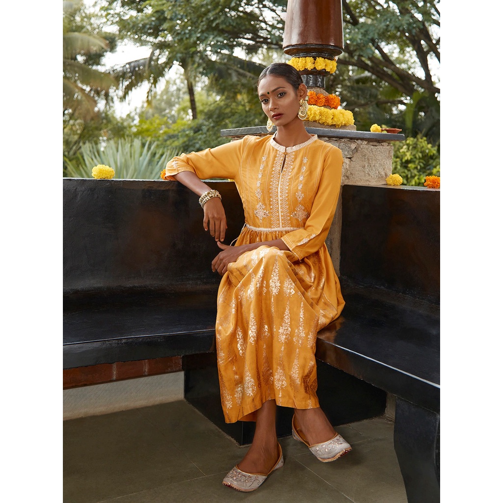 【Lakshmi 各國好物 印度】印度精品 落葉黃&amp;金色刺繡花卉綁帶洋裝