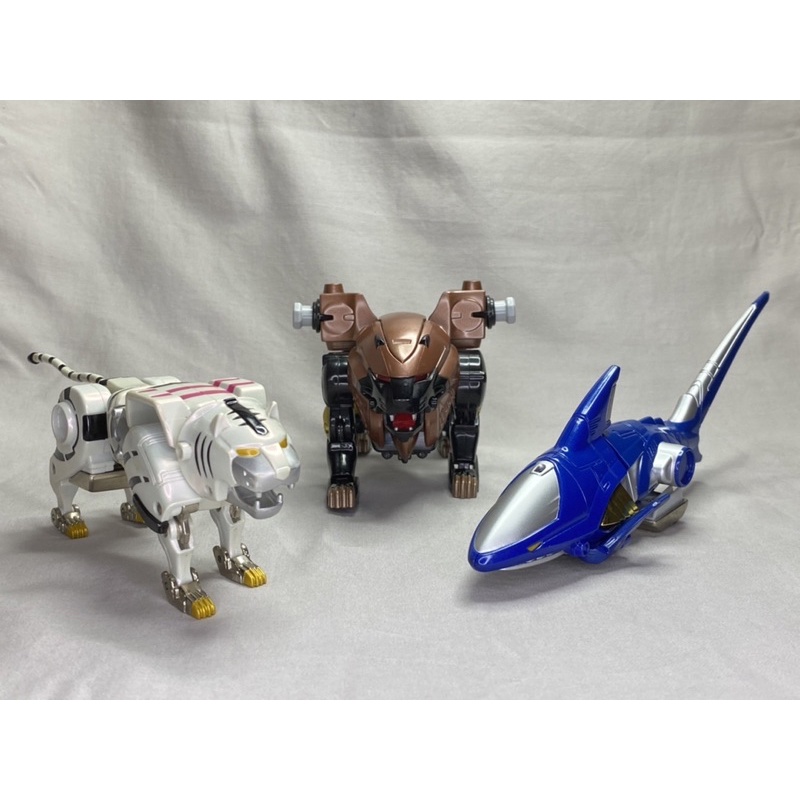 二手玩具模型🧸百獸戰隊DX 正版 牙吠王 黑獅 藍鯊 白虎 組合玩具