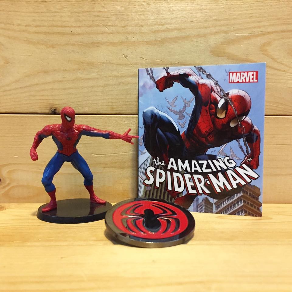 日本進口marvel Spiderman 蜘蛛人附別針 公仔 小故事書組合包 蝦皮購物