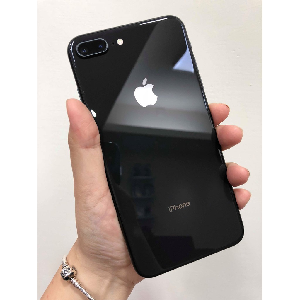 iPhone 8 plus 黑色 256G 外觀9.9成新 功能正常 保固2020/01/10（機型MQ8V2LL/A）