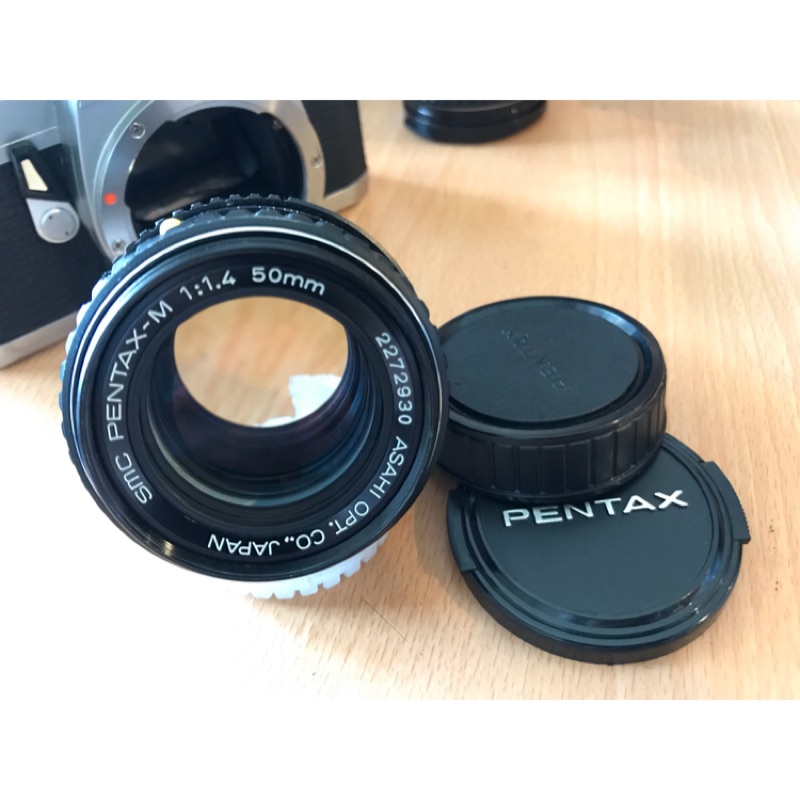 smc Pentax-M 1:1.4 50mm